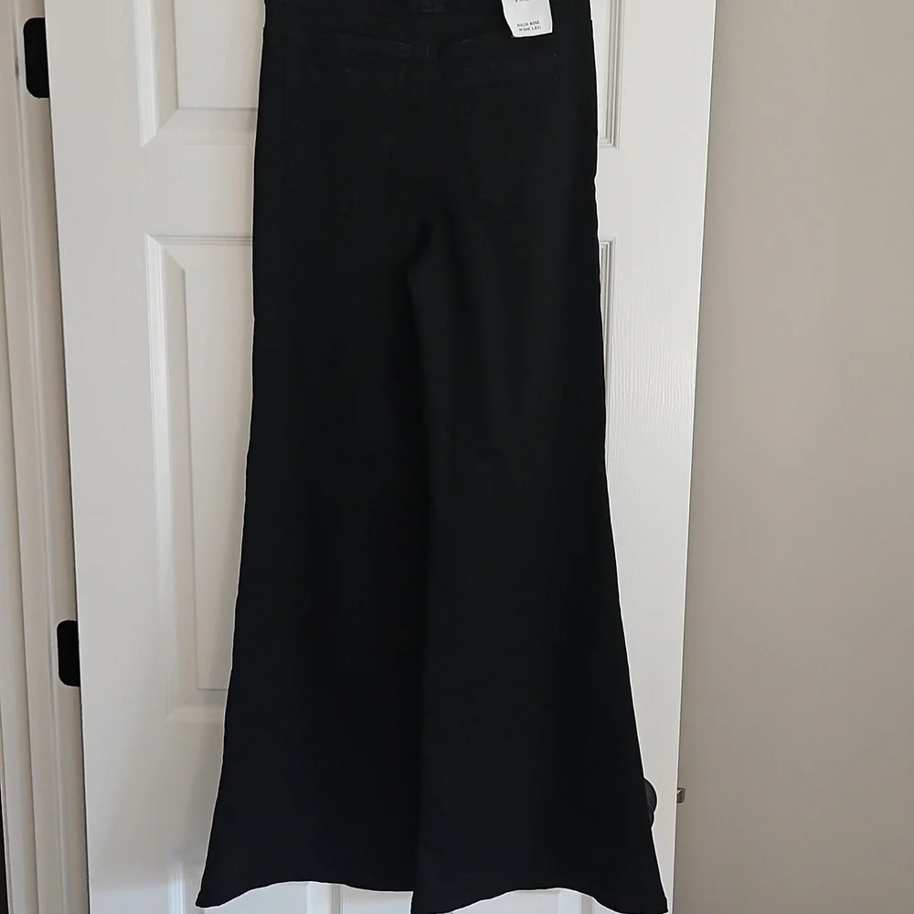 A Loves A High Rise Wide Leg Denim: Black: Size- 26 - Picture 3 of 13